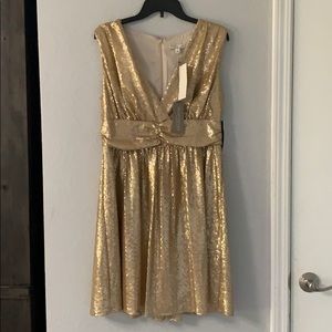 Gold sequin dress w/tags.